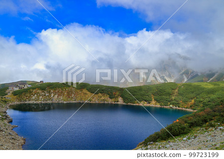 立山室堂的御藏池秋天 99723199