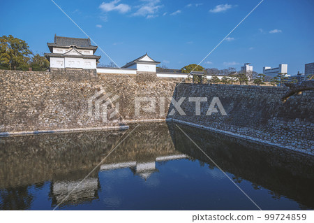 大阪城仙岩矢倉和多門矢倉的風景 99724859