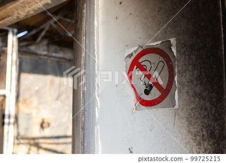 No smoking sign on a room wall 99725215