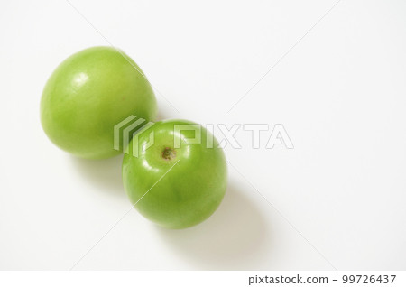 green honeydew fruit green honeydew fruit 99726437