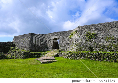Splendid stone wall of World Heritage Nakagusuku Castle Splendid stone wall of World Heritage Nakagusuku Castle 99731125