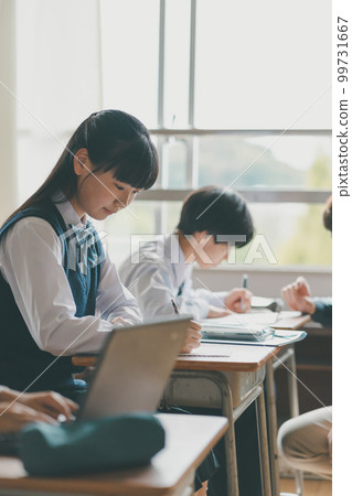 教室 課程 上課 99731667