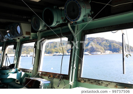 escort ship wheelhouse 99737506