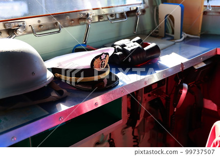 escort ship wheelhouse escort ship wheelhouse 99737507