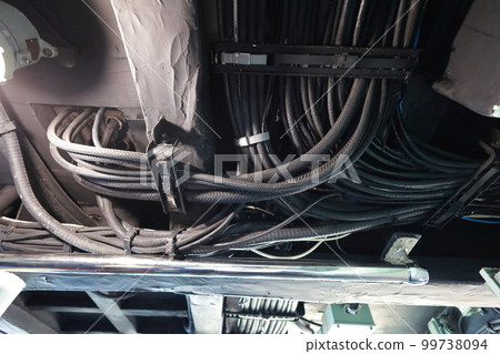 Escort ship wheelhouse wiring 99738094