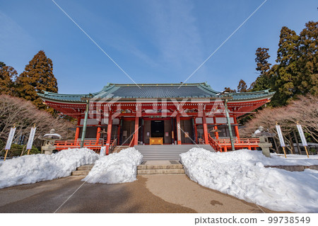 Enryakuji Temple East Pagoda on Mt. Hiei with remaining snow Enryakuji Temple East Pagoda on Mt. Hiei with remaining snow 99738549