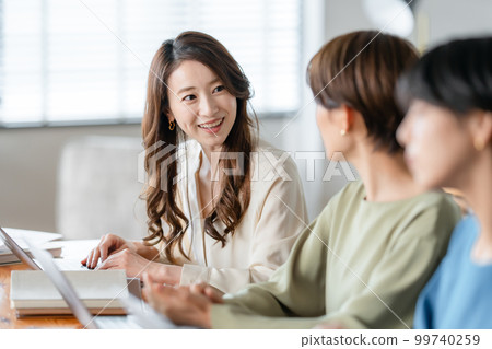Business woman smile conversation personal computer Business woman smile conversation personal computer 99740259