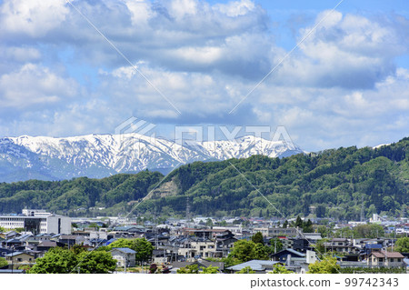 From Eboshiyama Park, Nanyo City, Yamagata Prefecture, in the fresh greenery From Eboshiyama Park, Nanyo City, Yamagata Prefecture, in the fresh greenery 99742343