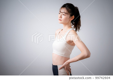 Young woman to train Young woman to train 99742604