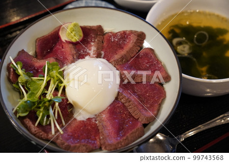 Red cow beef bowl 99743568