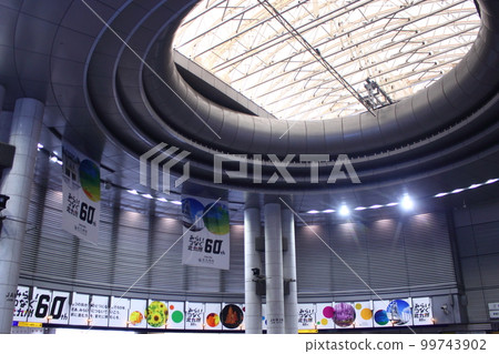 從JR小倉站內看到的天花板 99743902