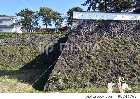 島原城本丸西側的石牆 島原城本丸西側的石牆 99744762