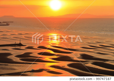 [Kumamoto Prefecture] Okoshiki Beach and Unzen Sunset on a Scenic Day 99747187