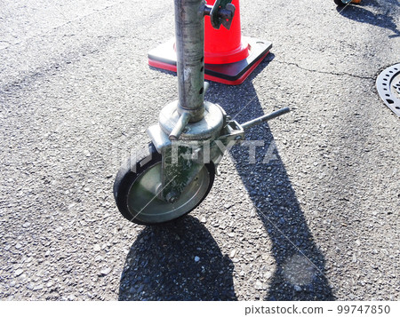 滾動塔用千斤頂腳輪 2023 年 2 月 99747850