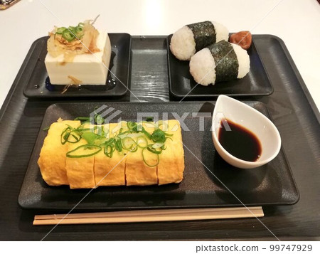 Light meal 1 99747929