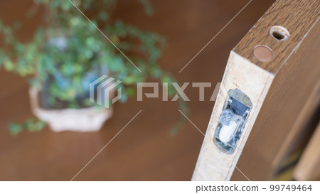 Dust accumulated on the sliding door roller Dust accumulated on the sliding door roller 99749464