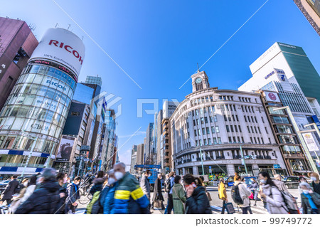 Tokyo cityscape in Japan I want to see the intersection of Ginza 4-chome in the corona disaster. San-ai closed on the left of the screen = 20th Tokyo cityscape in Japan I want to see the intersection of Ginza 4-chome in the corona disaster. San-ai closed on the left of the screen = 20th 99749772