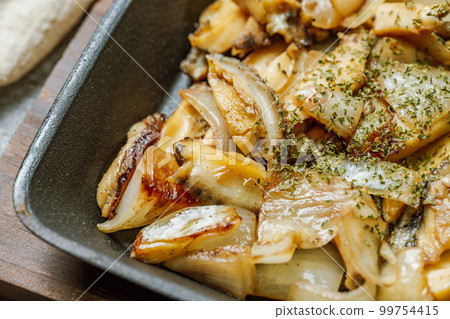 黑碗韓國食品鮑魚黃油烤盤 黑碗韓國食品鮑魚黃油烤盤 99754415