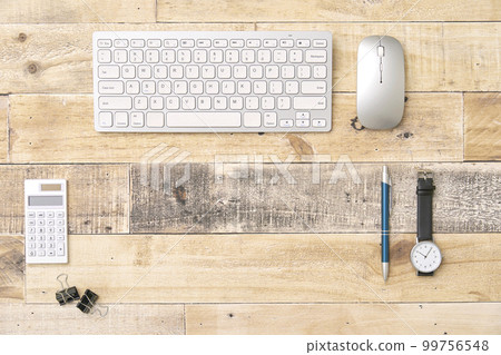 一張辦公桌，放商務物品 鳥瞰圖 無人值守 99756548