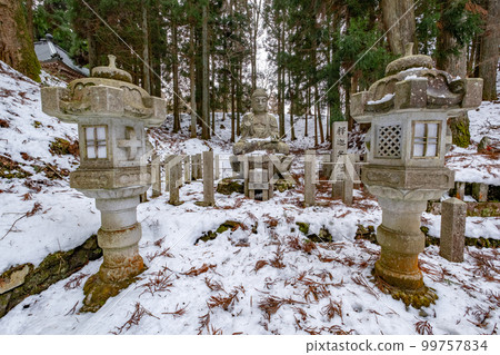 Enryakuji Temple West Pagoda on Mt. Hiei Buddha statue Enryakuji Temple West Pagoda on Mt. Hiei Buddha statue 99757834