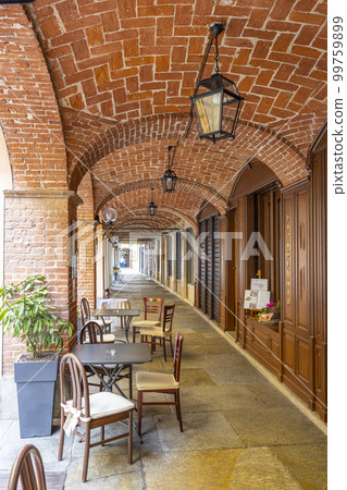 Old town Canale, Piedmont, Italy 99759899