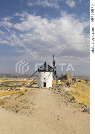 windmills and castle of Consuegra, Castilla La Mancha, Spain windmills and castle of Consuegra, Castilla La Mancha, Spain 99759979