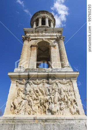 Mausoleum of Glanum, Glanum archaeological site near Saint-Remy-de-Provence, Provence, France Mausoleum of Glanum, Glanum archaeological site near Saint-Remy-de-Provence, Provence, France 99760293