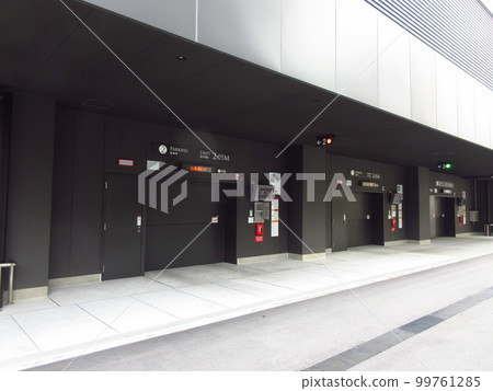 Multistory parking lot in Chuo Ward, Osaka City Multistory parking lot in Chuo Ward, Osaka City 99761285