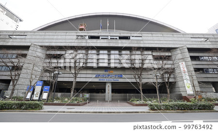 "Edion Arena Osaka" (Osaka Prefectural Gymnasium), where the sumo spring tournament is held every year 99763492