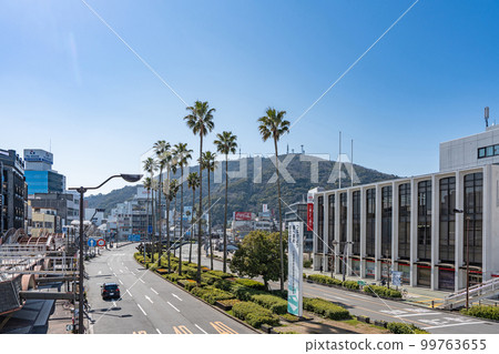 [德島縣]從德島市中心看到的眉山 99763655