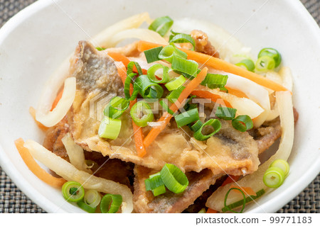 醃製辣椒的味道。 醃製辣椒的味道。 99771183