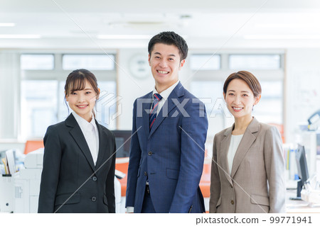 商務人物肖像 商務人物肖像 99771941