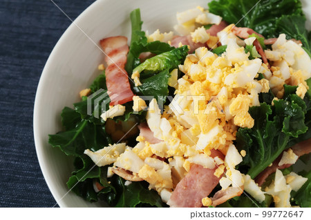Petit vert and bacon mimosa salad (home-cooked) Petit vert and bacon mimosa salad (home-cooked) 99772647