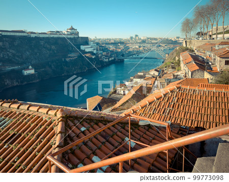 Landscape view on the old town with river 99773098