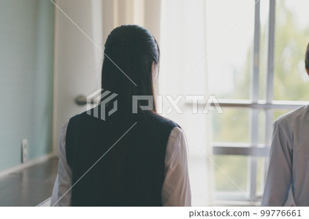 少女 教室 高中生 99776661