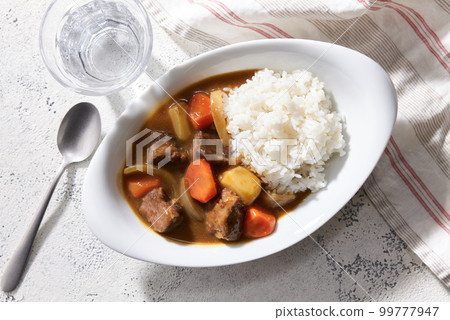 咖哩牛肉 99777947