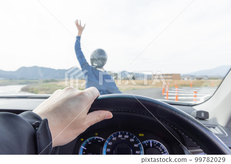 老人向司機投訴，煽動駕車 99782029