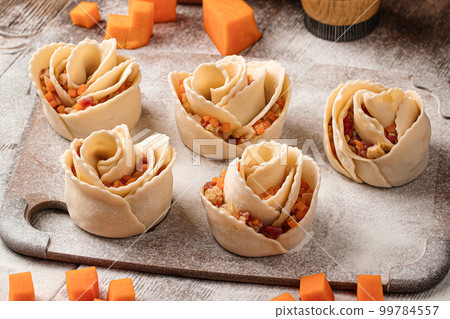Semi-finished rose shaped manti dumplings Semi-finished rose shaped manti dumplings 99784557