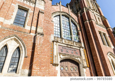 Building view of the Presbyterian Church in Taiwan Zhongzheng Church(chi-nan church), Taipei. The form adopts a brick church style from the British Victorian era. Building view of the Presbyterian Church in Taiwan Zhongzheng Church(chi-nan church), Taipei. The form adopts a brick church style from the British Victorian era. 99785080