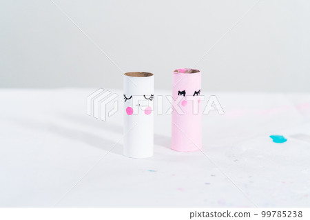 Making a unicorn out of the toilet paper roll and craft paper. Making a unicorn out of the toilet paper roll and craft paper. 99785238
