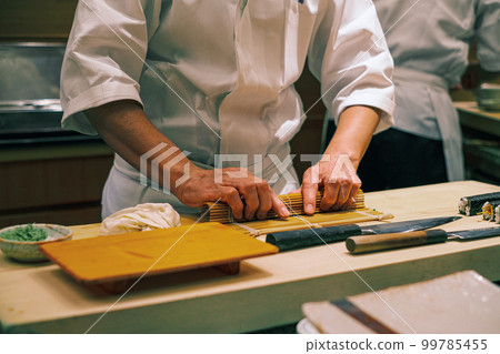 【#Edo-mae sushi】Craftsmen's hands 【#Edo-mae sushi】Craftsmen's hands 99785455