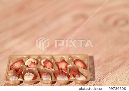 cafe, interior, valentine's day cafe, interior, valentine's day 99786808