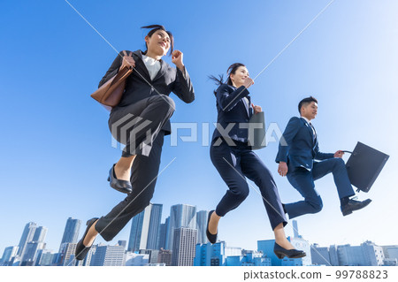 飛躍業務團隊 飛躍業務團隊 99788823