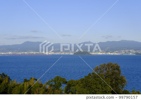 Calm waves of Omura Bay and the townscape of Omura seen from the observatory Calm waves of Omura Bay and the townscape of Omura seen from the observatory 99790157