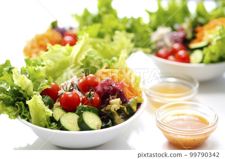 Raw vegetable salad image 99790342