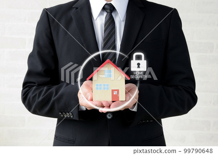 銷售家庭安全的商人形象 99790648