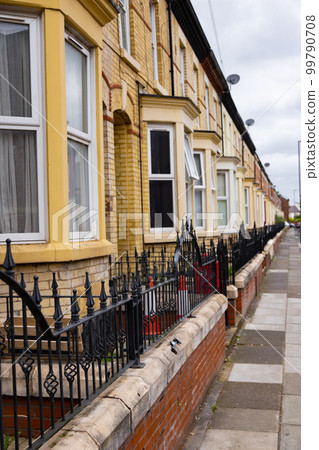 Residential area in the city of Liverpool Residential area in the city of Liverpool 99790708