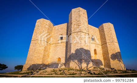 Castel del Monte in Apulia Italy is a popular landmark and tourist attraction Castel del Monte in Apulia Italy is a popular landmark and tourist attraction 99791284