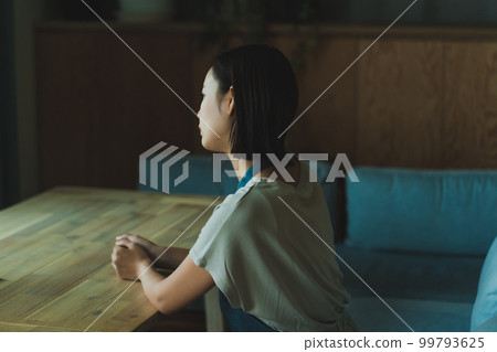 Daily life for housewives Daily life for housewives 99793625