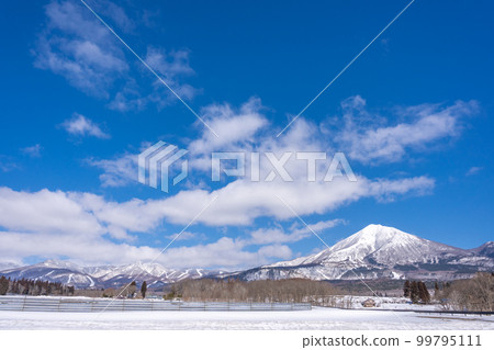 Mt. Bandai in clear winter weather Mt. Bandai in clear winter weather 99795111